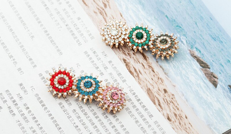 12 Pcs Beautiful Magnetic Hijab Clips Colourful Crystal Design